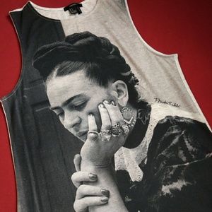 Frida print tank top